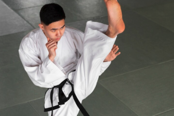 Os Chutes Mais Impactantes do Taekwondo e Sua Eficiência nos Combates